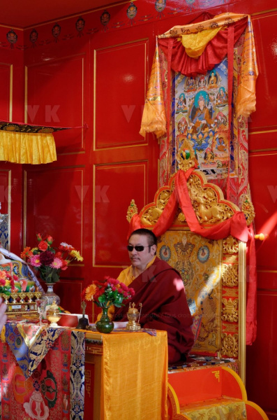 Inauguration du 1er temple bouddhiste tibetain de la zone sud de l'ocean Indien - Inauguration of the first Tibetan Buddhist temple in the southern Indian Ocean