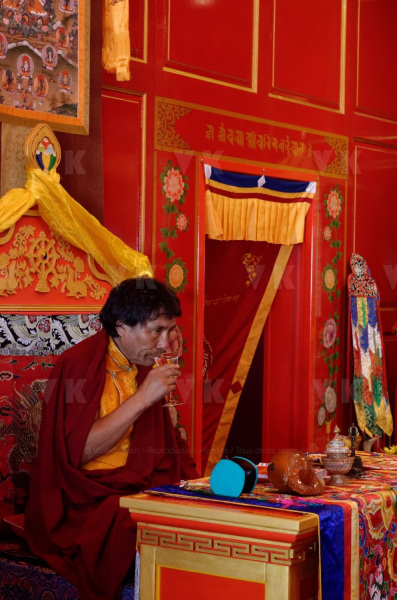 Inauguration du 1er temple bouddhiste tibetain de la zone sud de l'ocean Indien - Inauguration of the first Tibetan Buddhist temple in the southern Indian Ocean