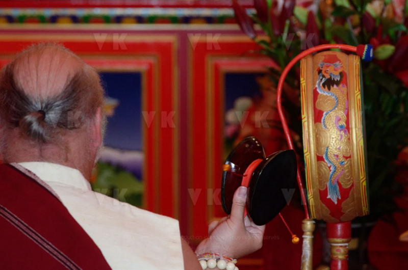 Inauguration du 1er temple bouddhiste tibetain de la zone sud de l'ocean Indien - Inauguration of the first Tibetan Buddhist temple in the southern Indian Ocean