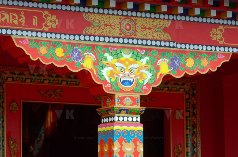 Inauguration du 1er temple bouddhiste tibetain de la zone sud de l'ocean Indien - Inauguration of the first Tibetan Buddhist temple in the southern Indian Ocean