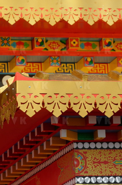 Inauguration du 1er temple bouddhiste tibetain de la zone sud de l'ocean Indien - Inauguration of the first Tibetan Buddhist temple in the southern Indian Ocean