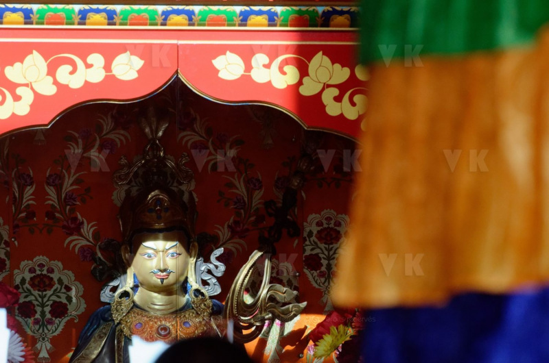 Inauguration du 1er temple bouddhiste tibetain de la zone sud de l'ocean Indien - Inauguration of the first Tibetan Buddhist temple in the southern Indian Ocean