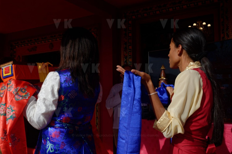 Inauguration du 1er temple bouddhiste tibetain de la zone sud de l'ocean Indien - Inauguration of the first Tibetan Buddhist temple in the southern Indian Ocean