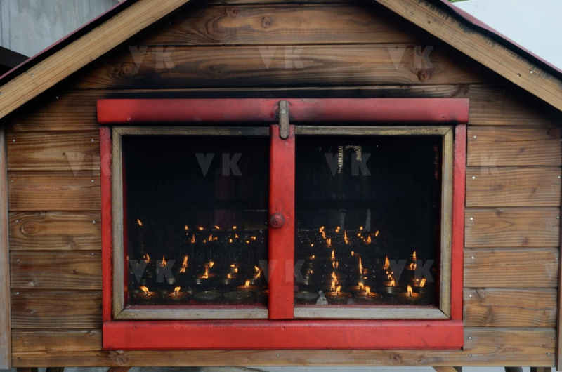 Inauguration du 1er temple bouddhiste tibetain de la zone sud de l'ocean Indien - Inauguration of the first Tibetan Buddhist temple in the southern Indian Ocean
