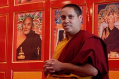 Inauguration du 1er temple bouddhiste tibetain de la zone sud de l'ocean Indien - Inauguration of the first Tibetan Buddhist temple in the southern Indian Ocean