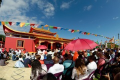Inauguration du 1er temple bouddhiste tibetain de la zone sud de l'ocean Indien - Inauguration of the first Tibetan Buddhist temple in the southern Indian Ocean