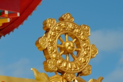 Inauguration du 1er temple bouddhiste tibetain de la zone sud de l'ocean Indien - Inauguration of the first Tibetan Buddhist temple in the southern Indian Ocean