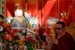 Inauguration du 1er temple bouddhiste tibetain de la zone sud de l'ocean Indien - Inauguration of the first Tibetan Buddhist temple in the southern Indian Ocean