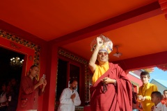 Inauguration du 1er temple bouddhiste tibetain de la zone sud de l'ocean Indien - Inauguration of the first Tibetan Buddhist temple in the southern Indian Ocean