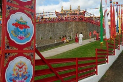 Inauguration du 1er temple bouddhiste tibetain de la zone sud de l'ocean Indien - Inauguration of the first Tibetan Buddhist temple in the southern Indian Ocean