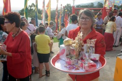 Inauguration du 1er temple bouddhiste tibetain de la zone sud de l'ocean Indien - Inauguration of the first Tibetan Buddhist temple in the southern Indian Ocean