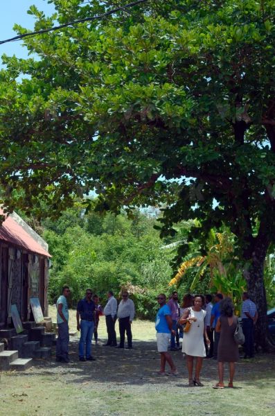 Visite de Jean-Marc Ayrault, président de la Mission de la mémoire de l’esclavage, des traites et de leurs abolitions