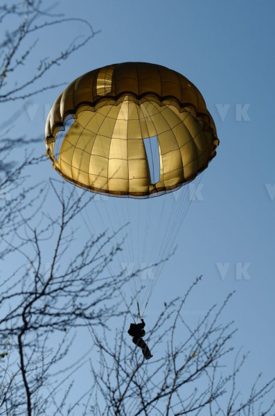 Demonstration des militaires parachutistes 2e RPIMa