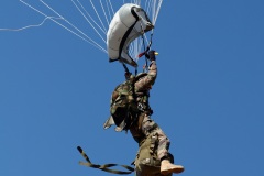 Demonstration des militaires parachutistes 2e RPIMa