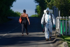 Les FORMISC engages dans la lutte contre la dengue a La Reunion. The Civil Security soldiers (FORMISC) engaged in the fight against dengue at La Reunion