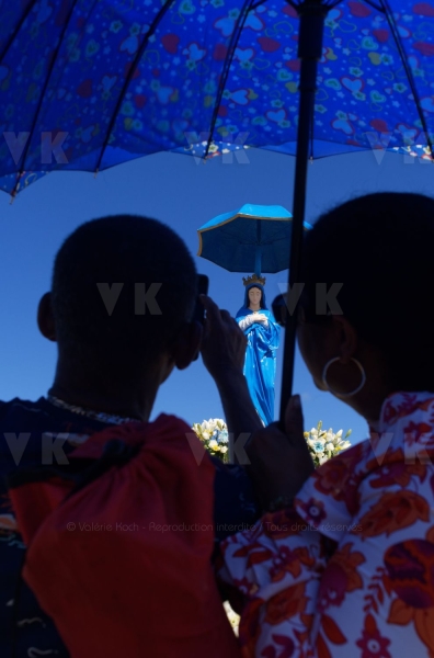 Messe de l'assomption a La Reunion. Mass of the Assumption in La Reunion.
