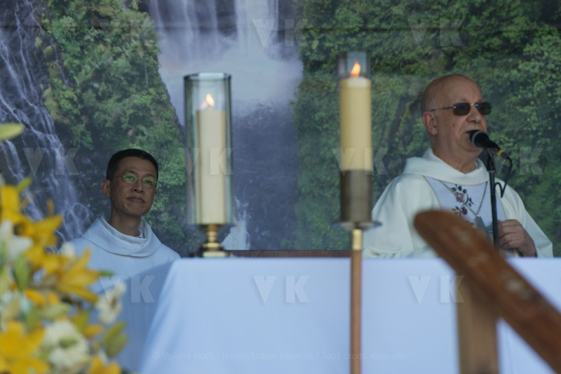 Messe de l'assomption a La Reunion. Mass of the Assumption in La Reunion.