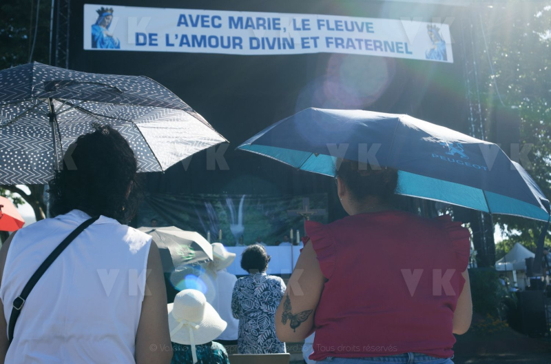 Messe de l'assomption a La Reunion. Mass of the Assumption in La Reunion.