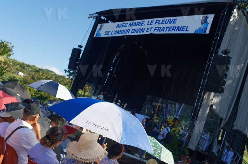 Messe de l'assomption a La Reunion. Mass of the Assumption in La Reunion.