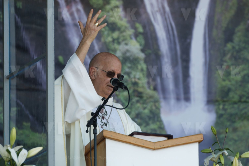 Messe de l'assomption a La Reunion. Mass of the Assumption in La Reunion.