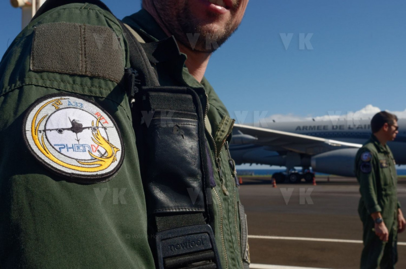 Le nouveau ravitailleur MRTT Phenix et deux Rafale de l'Armee de l'Air a La Reunion