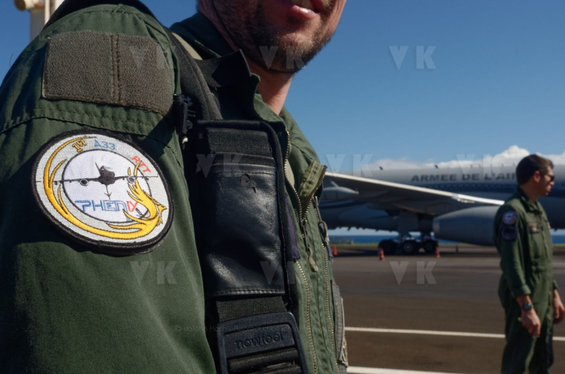 Le nouveau ravitailleur MRTT Phenix et deux Rafale de l'Armee de l'Air a La Reunion