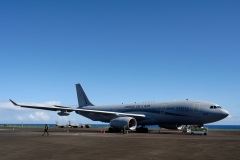 Le nouveau ravitailleur MRTT Phenix et deux Rafale de l'Armee de l'Air a La Reunion