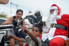 Pere Noel Police Nationale au CHU Sud Reunion