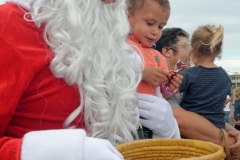 Pere Noel Police Nationale au CHU Sud Reunion