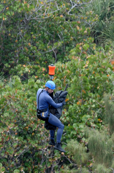Recuperation d'armes en embouchure de riviere par la gendarmerie