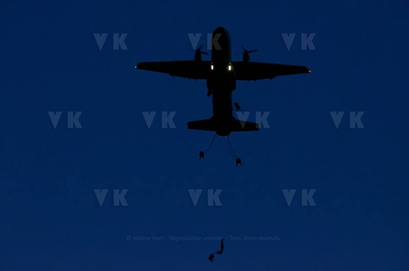 Sauts de nuit avec le 2e RPIMa