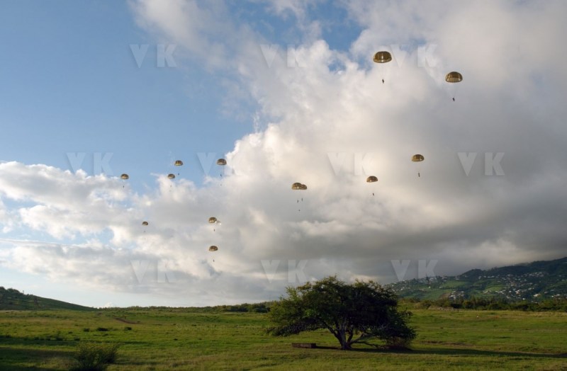 Sauts de nuit avec le 2e RPIMa
