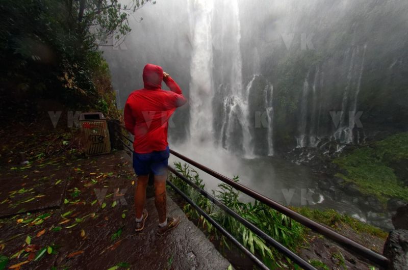 Tempete tropicale moderee Carlos