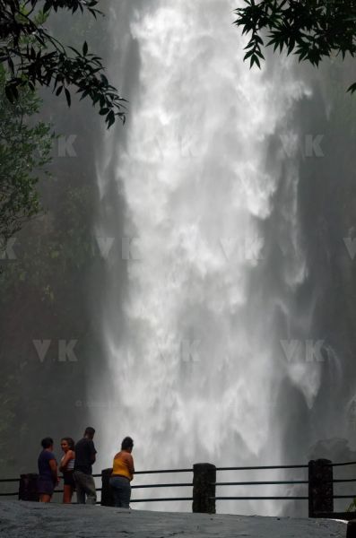 Tempete tropicale moderee Carlos