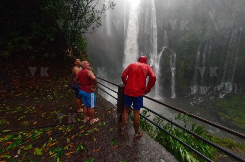 Tempete tropicale moderee Carlos