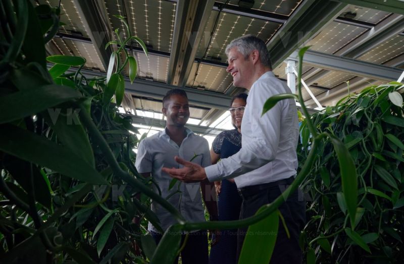 Laurent Wauquiez en deplacement a La Reunion