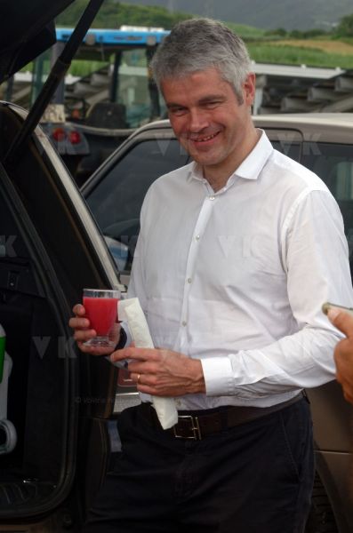 Laurent Wauquiez en deplacement a La Reunion