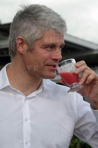 Laurent Wauquiez en deplacement a La Reunion