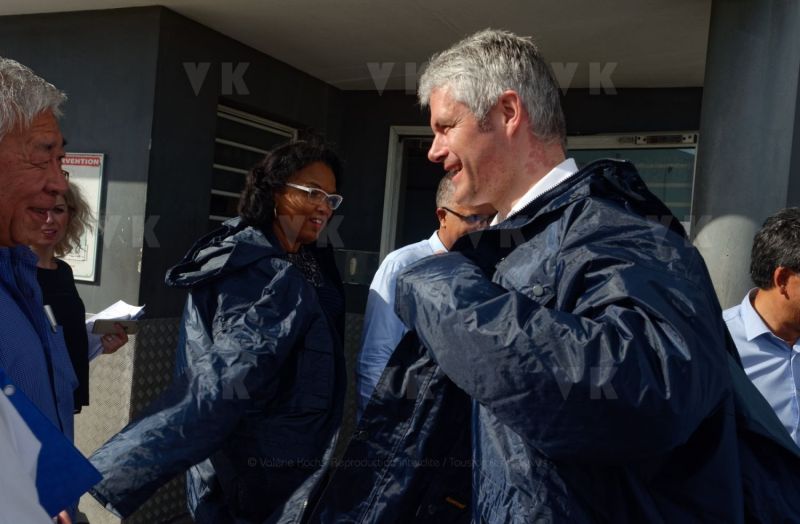 Laurent Wauquiez en deplacement a La Reunion
