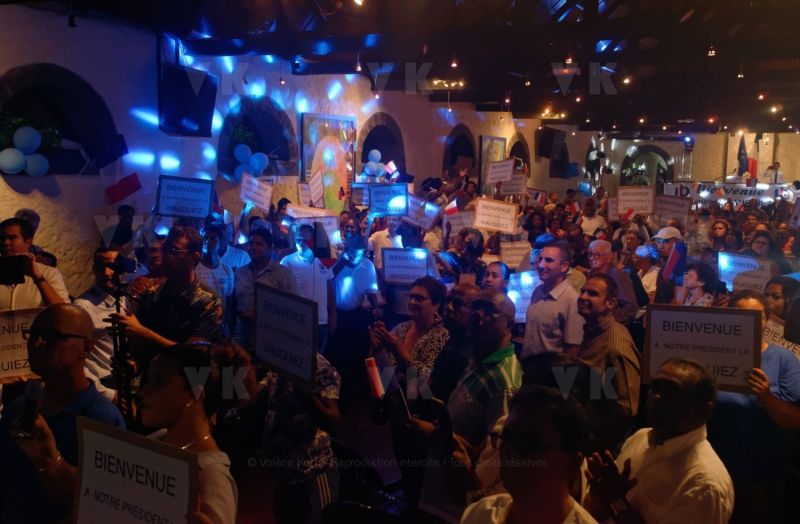 Laurent Wauquiez en deplacement a La Reunion