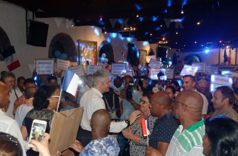 Laurent Wauquiez en deplacement a La Reunion