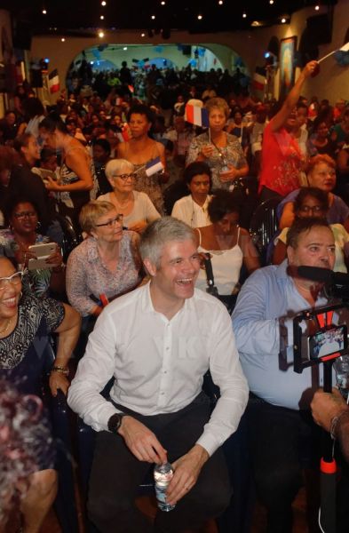 Laurent Wauquiez en deplacement a La Reunion