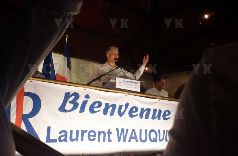 Laurent Wauquiez en deplacement a La Reunion
