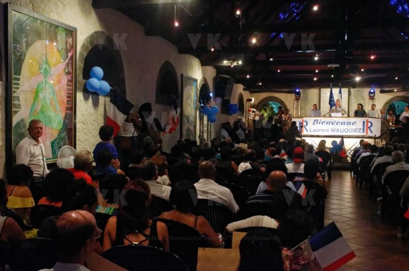 Laurent Wauquiez en deplacement a La Reunion
