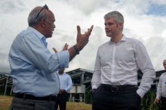 Laurent Wauquiez en deplacement a La Reunion