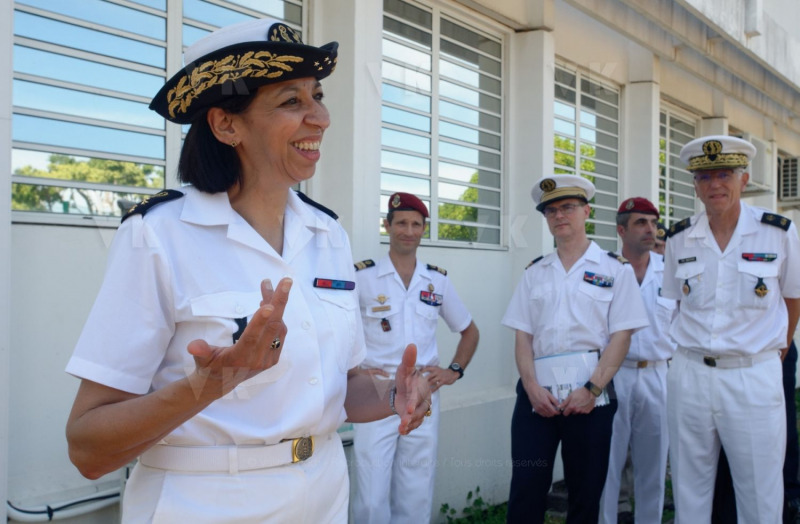 La directrice centrale du SSA au 2e RPIMa