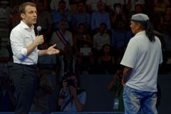 Emmanuel Macron a La Reunion