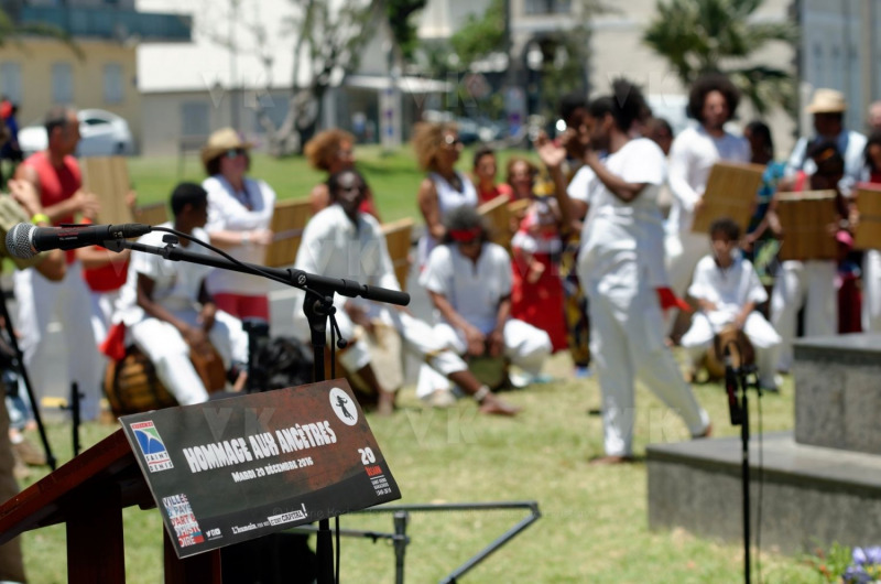 Commémoration de l'abolition de l'esclavage avec la MOM Ericka Bareigts