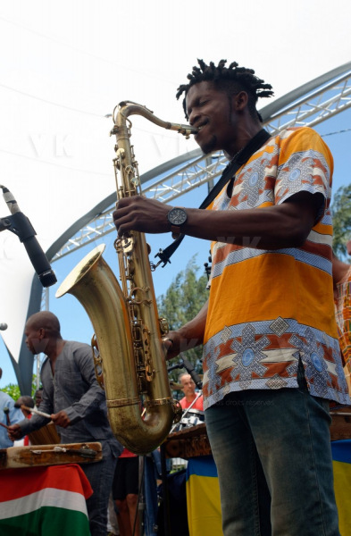 Commémoration de l'abolition de l'esclavage avec la MOM Ericka Bareigts