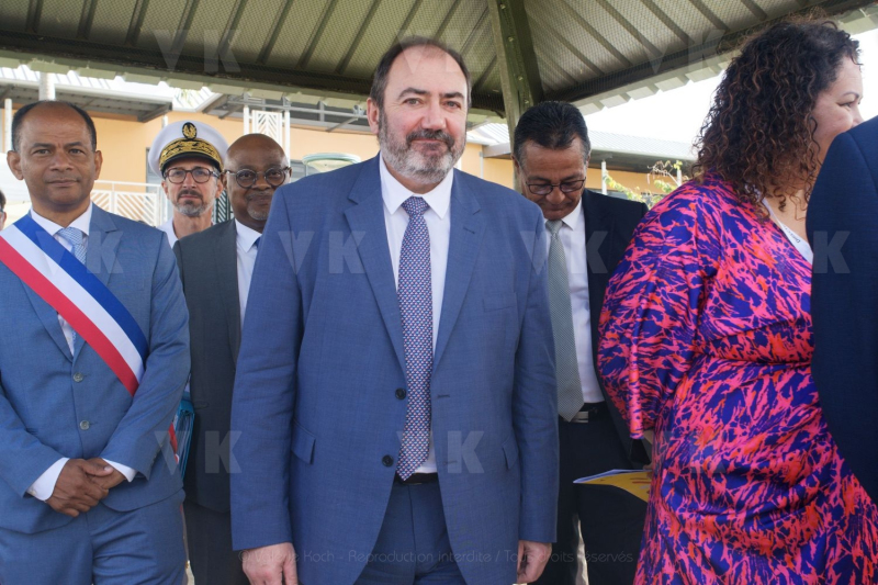Francois BRAUN, ministre de la sante,  en deplacement a La Reunion